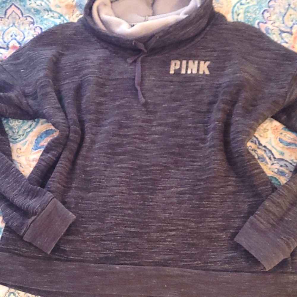 VICTORIA SECRET PINK SWEATSHIRT
